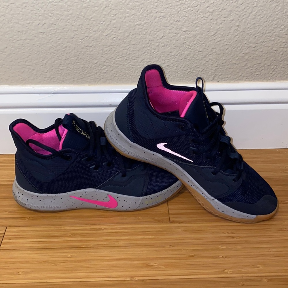 Men’s Nike Paul George 3s
